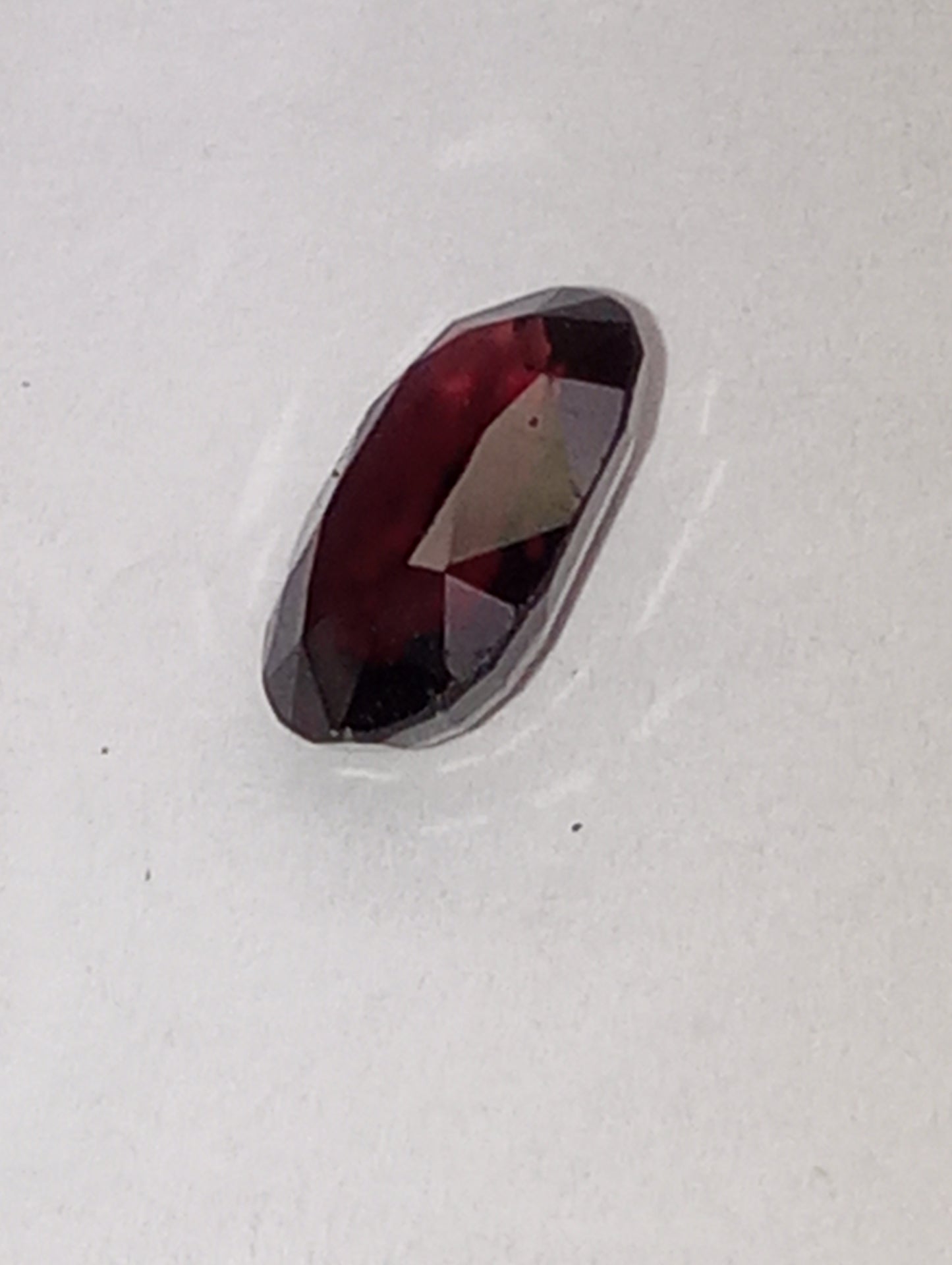 spinel gemstone Burmese, cranberry, oval cut, 1.99ct