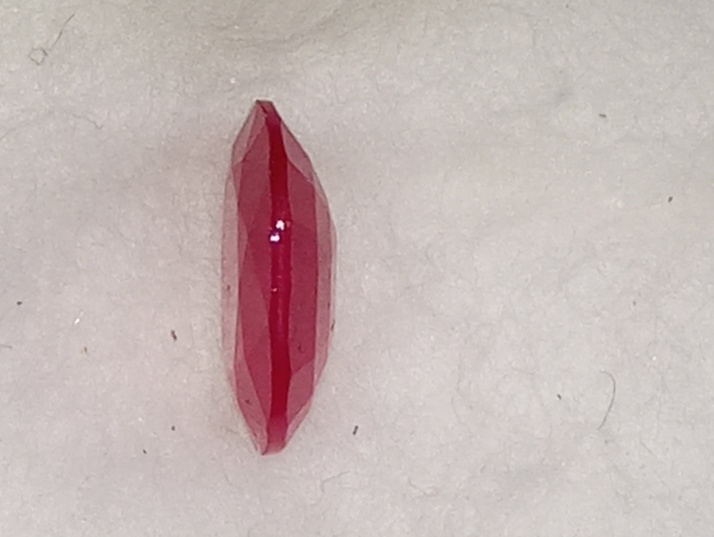 ruby gemstone Burma, 8mmx6mm oval cut, shallow, 1.16ct