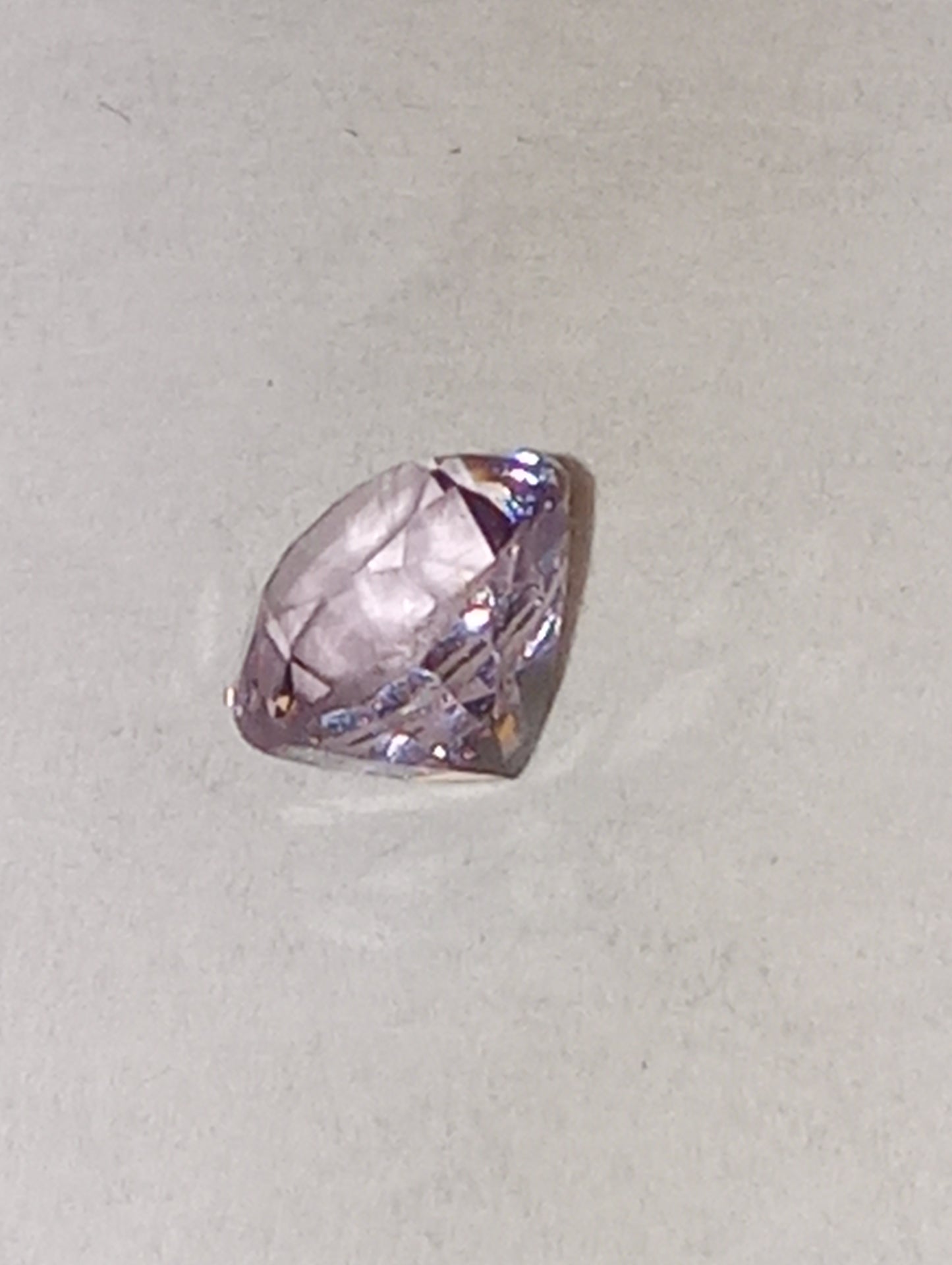 spinel gemstone Burmese, lavender, 6mmx5.5mm oval cut, .86ct